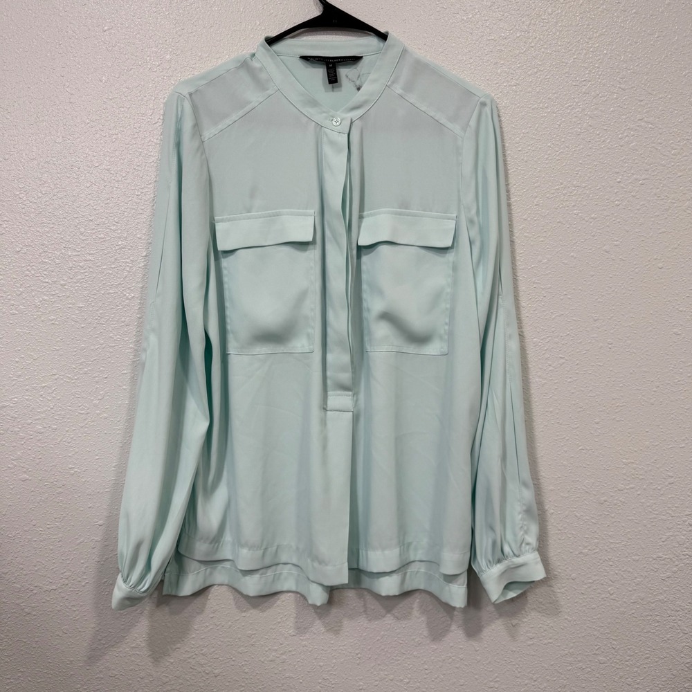 WHBM Mint Green Long Sleeve Button Front Blouse Women's Medium Office‎ Workwear